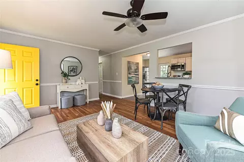 3701 Slagle Dr, Charlotte, NC 28215