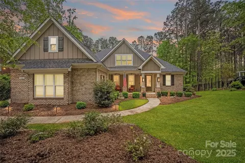7982 Buena Vista Dr, Denver, NC 28037