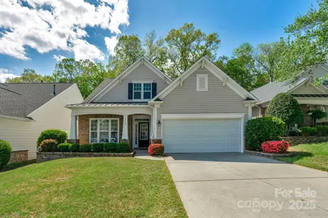 2136 Ashley River Rd, Waxhaw, NC 28173