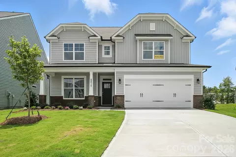 2017 Embassy Ct, Charlotte, NC 28213