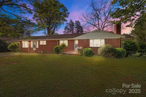 1315 Arbor Dr, Salisbury, NC 28144