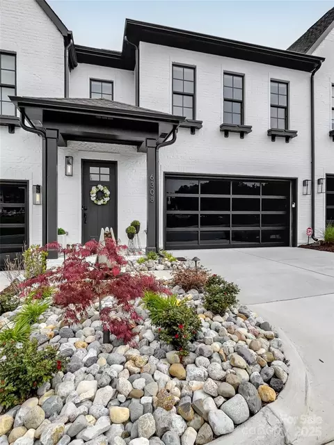 6308 Providence Rd, Charlotte, NC 28226