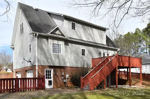 Exterior - 131 Covington Dr, Advance, NC 27006 photo 5 of 9