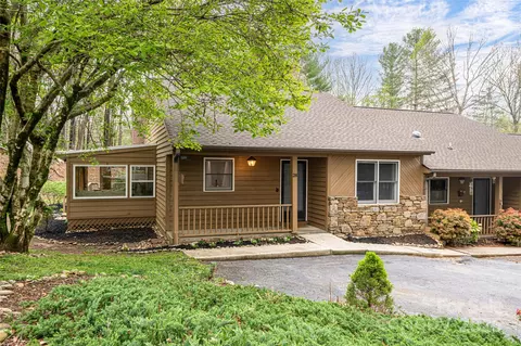 28 Sagebrush Cir, Etowah, NC 28729
