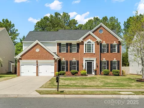 7822 Noland Woods Dr, Charlotte, NC 28277
