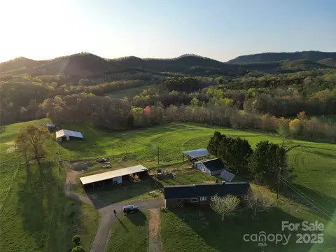 5373 Nc Hwy 16 N Hwy N, Taylorsville, NC 28681