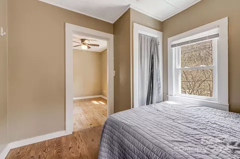 Bedroom - 1041 Groundhog Rd, Canton, NC 28716 photo 5 of 7