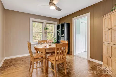 Dining - 1041 Groundhog Rd, Canton, NC 28716 photo 2 of 3