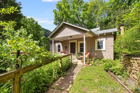 Exterior - 1041 Groundhog Rd, Canton, NC 28716 photo 5 of 9