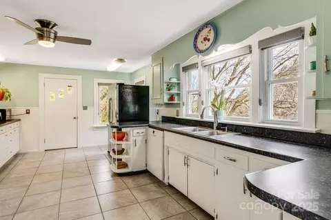 Kitchen - 1041 Groundhog Rd, Canton, NC 28716 photo 2 of 3