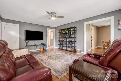 Living - 1041 Groundhog Rd, Canton, NC 28716 photo 2 of 6