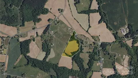 323 Old Belwood Rd, Lawndale, NC 28090