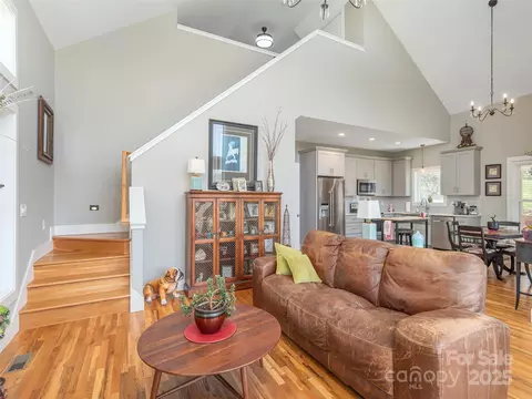 4 Guy Way, Canton, NC 28716 photo 9