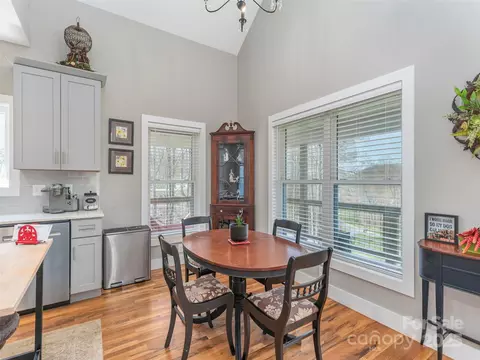 4 Guy Way, Canton, NC 28716 photo 10