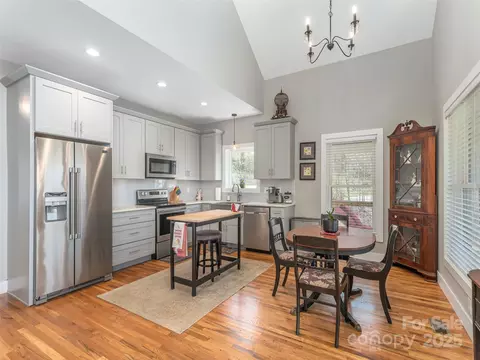 4 Guy Way, Canton, NC 28716 photo 11