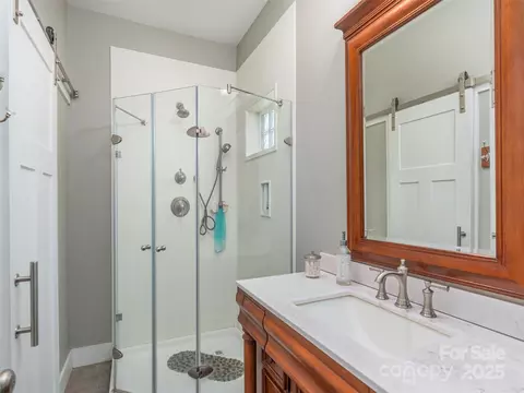 4 Guy Way, Canton, NC 28716 photo 17