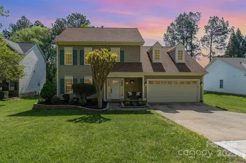 114 Rolling Stone Ct, Mooresville, NC 28117