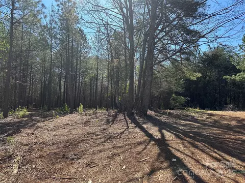 4265 E Maiden Rd, Maiden, NC 28650 photo 4