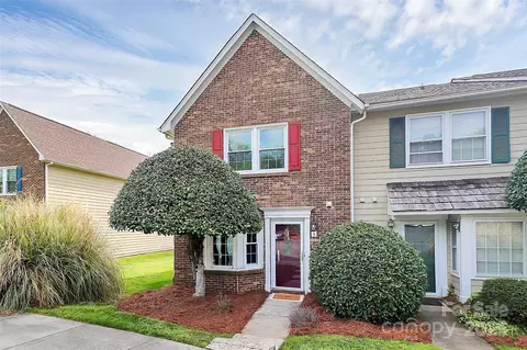 8221 Pineville Matthews A Rd #A, Charlotte, NC 28226