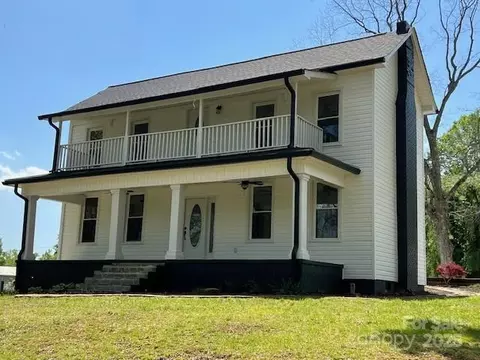 45 Hoyle 1-2 St #1-2, Marion, NC 28752