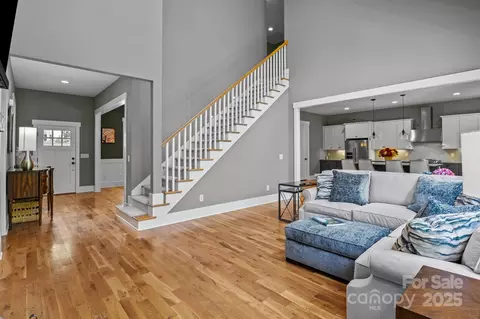Living - 6743 Fox Ridge Cir, Davidson, NC 28036 photo 4 of 4
