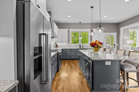 Kitchen - 6743 Fox Ridge Cir, Davidson, NC 28036 photo 5 of 10