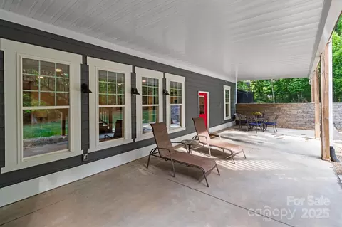 Exterior - 6743 Fox Ridge Cir, Davidson, NC 28036 photo 5 of 6