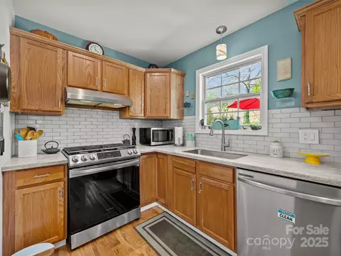 Meadowview Drive, Saluda, NC 28773 photo 16