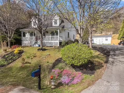Meadowview Drive, Saluda, NC 28773 photo 2