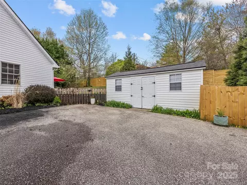 Meadowview Drive, Saluda, NC 28773 photo 40