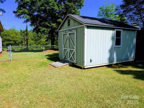 Exterior - 473 Grace Ave, Lancaster, SC 29720 photo 5 of 5