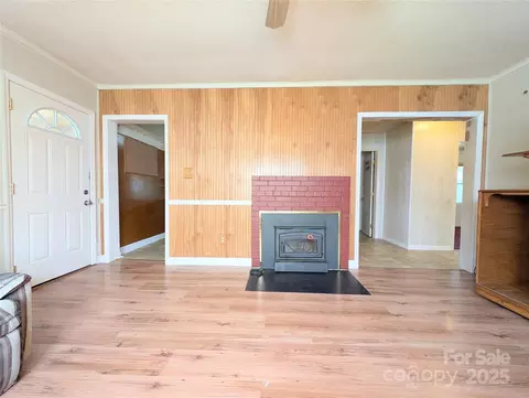 Living - 473 Grace Ave, Lancaster, SC 29720 photo 3 of 3
