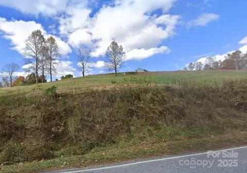 76 Mckinley Dr, Hendersonville, NC 28792