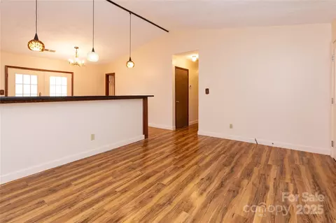 63 Wabash E Dr E, Sylva, NC 28779 photo 5