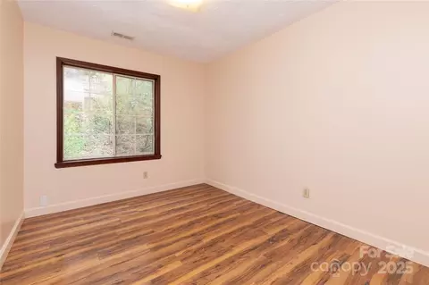63 Wabash E Dr E, Sylva, NC 28779 photo 10
