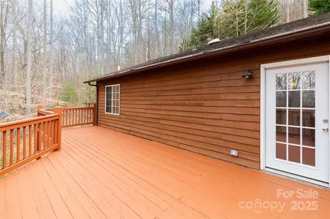 63 Wabash E Dr E, Sylva, NC 28779 photo 17