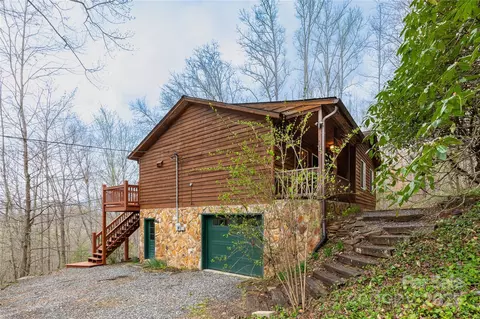 63 Wabash E Dr E, Sylva, NC 28779