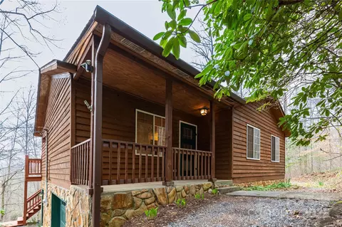 63 Wabash E Dr E, Sylva, NC 28779 photo 2
