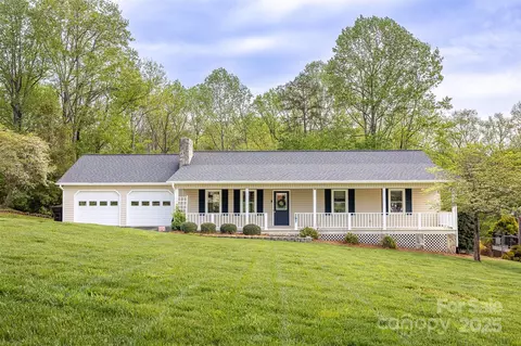 207 New Orleans Blvd, Morganton, NC 28655