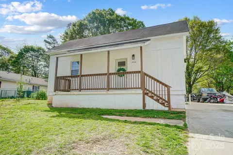 1901 Parkdale Ave, Gastonia, NC 28052