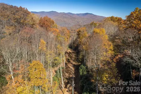 5 Copperhead Cv, Sylva, NC 28779 photo 4