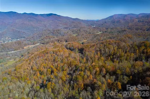 5 Copperhead Cv, Sylva, NC 28779 photo 6
