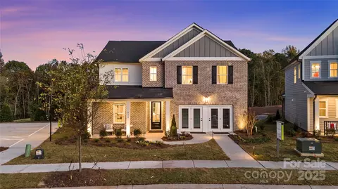 7105 Short Stirrup Ln, Mint Hill, NC 28227