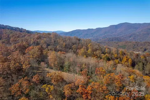 6 Copperhead Cv, Sylva, NC 28779 photo 2