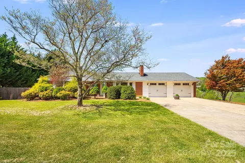 344 Shady Ln, Marion, NC 28752