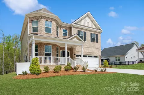620 Baneberry Bluff Ct, Rock Hill, SC 29732