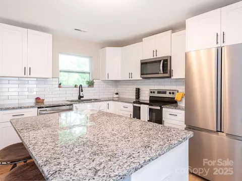 Kitchen - 803 E 13th St, Kannapolis, NC 28083 photo 4 of 10