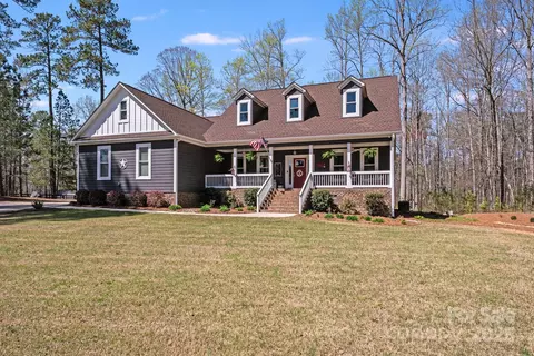 1016 Secretariat Dr, York, SC 29745