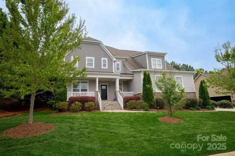 4205 Green Park Ct, Harrisburg, NC 28075