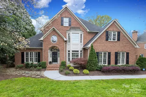 10524 Hadleigh Pl, Charlotte, NC 28210